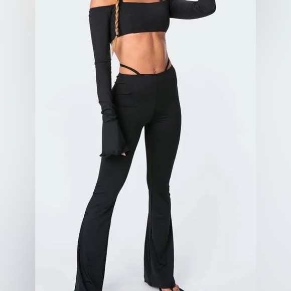 Never worn, Edikted Black flare leggings with waist detail - Picture 1 of 3